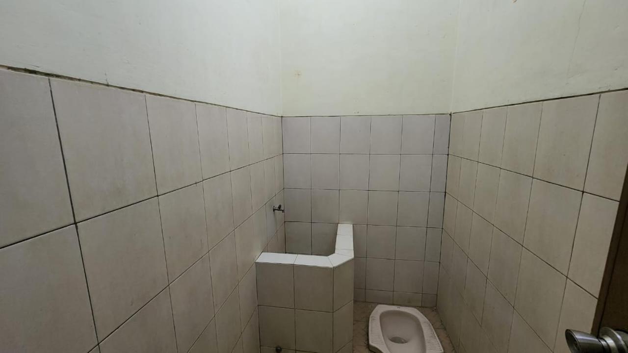 Hotel Metro Kudus Tanggulangin Extérieur photo